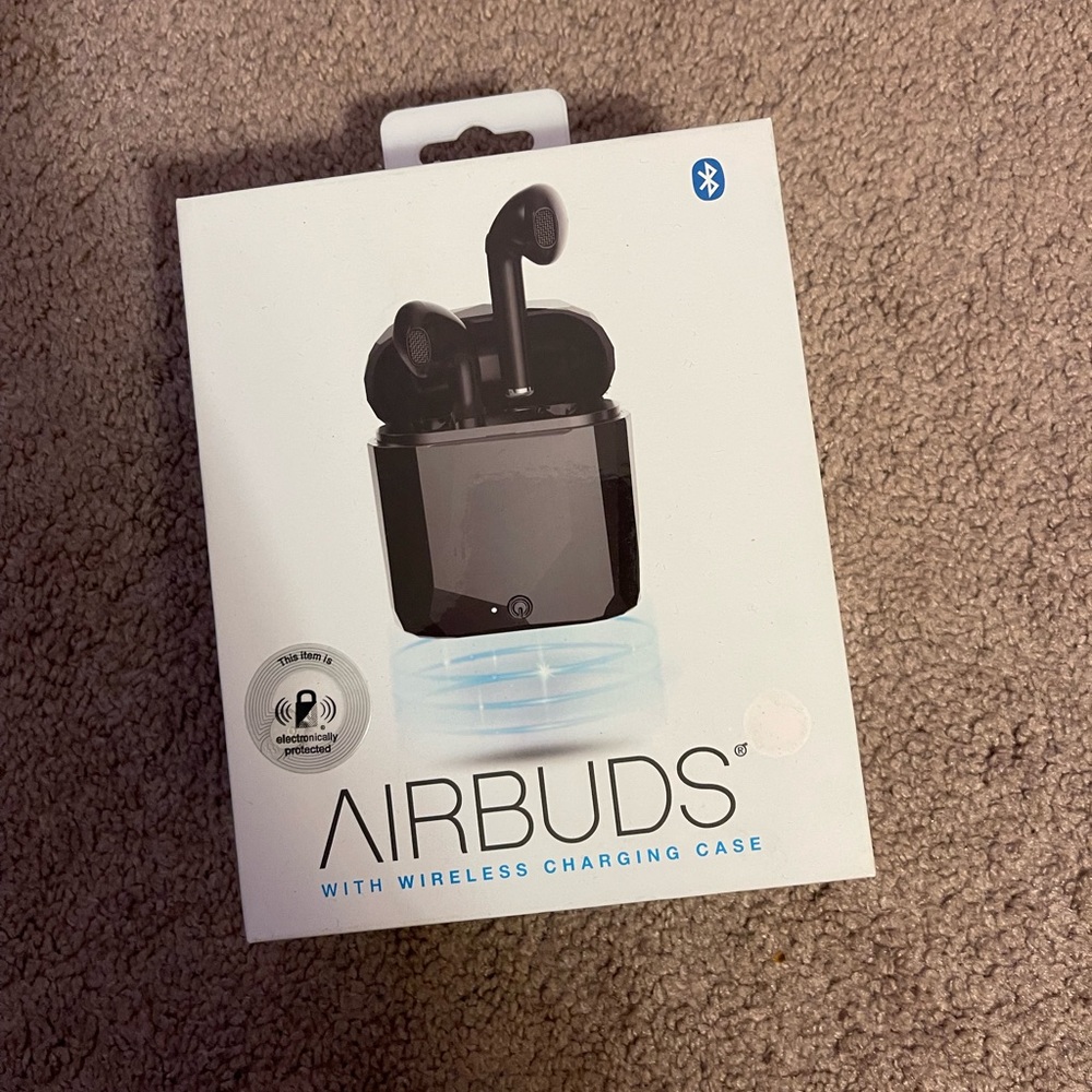 Wireless earbuds